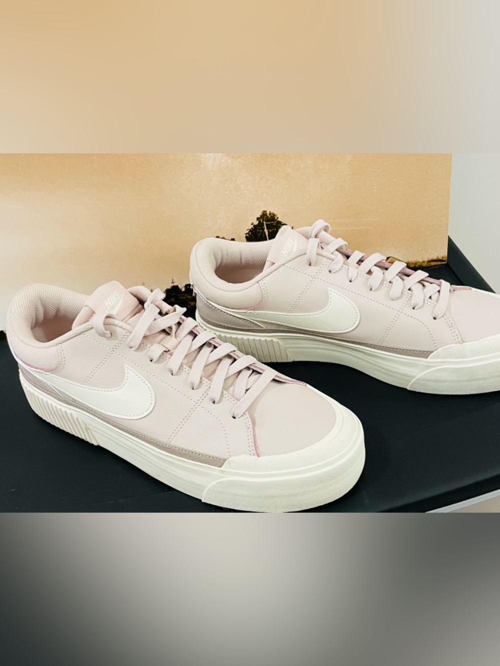 Nike Court Legacy Lift Women’s Light Pink Low-Top Platform Sneakers